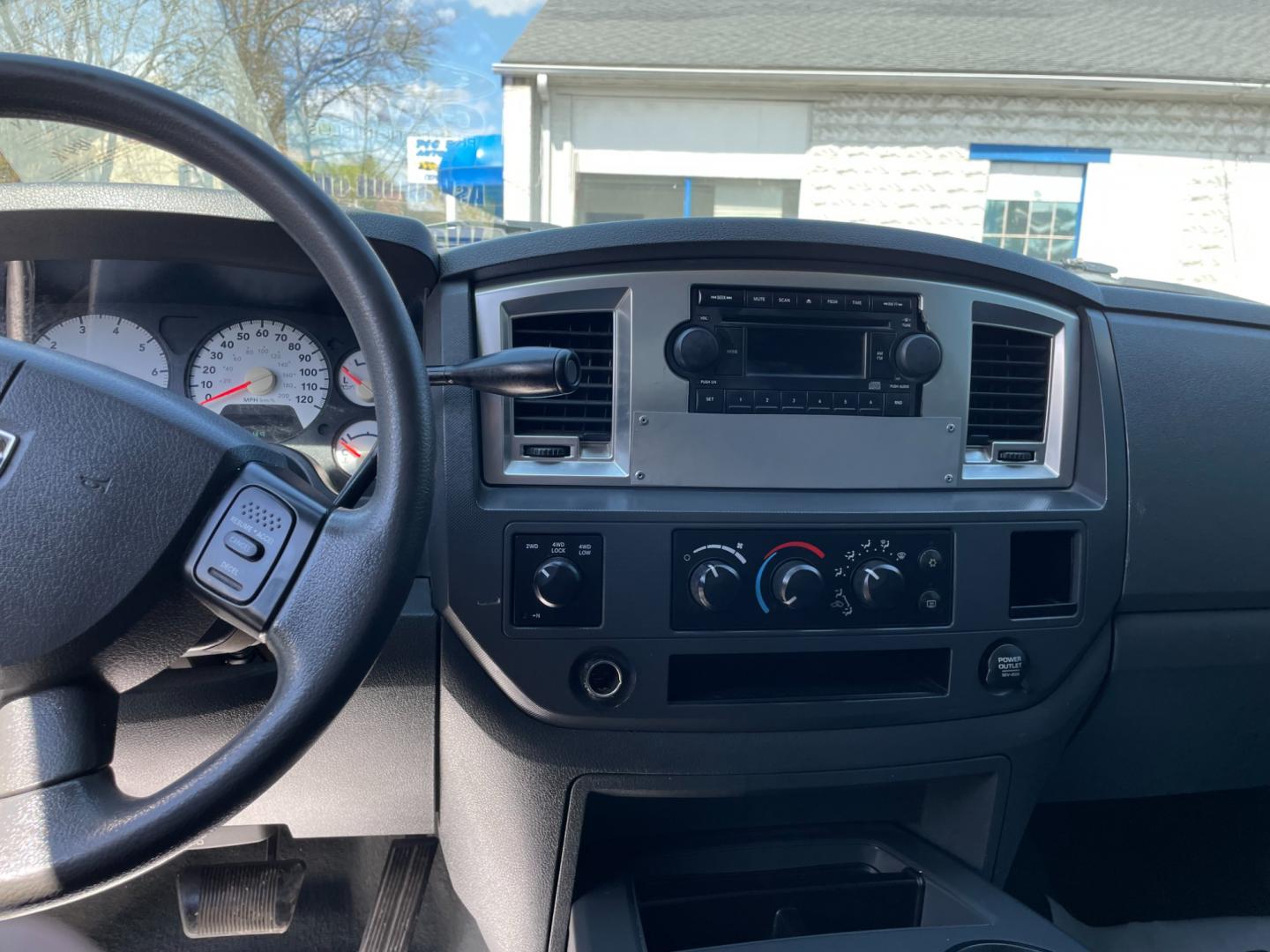 2007 silver Dodge Ram 1500 Laramie Quad Cab 4WD (1D7HU18267S) with an 5.7L V8 OHV 16V engine, 5-Speed Automatic Overdrive transmission, located at 101 N. Main Street, Muncy, PA, 17756, (570) 546-5462, 41.207691, -76.785942 - Photo#5